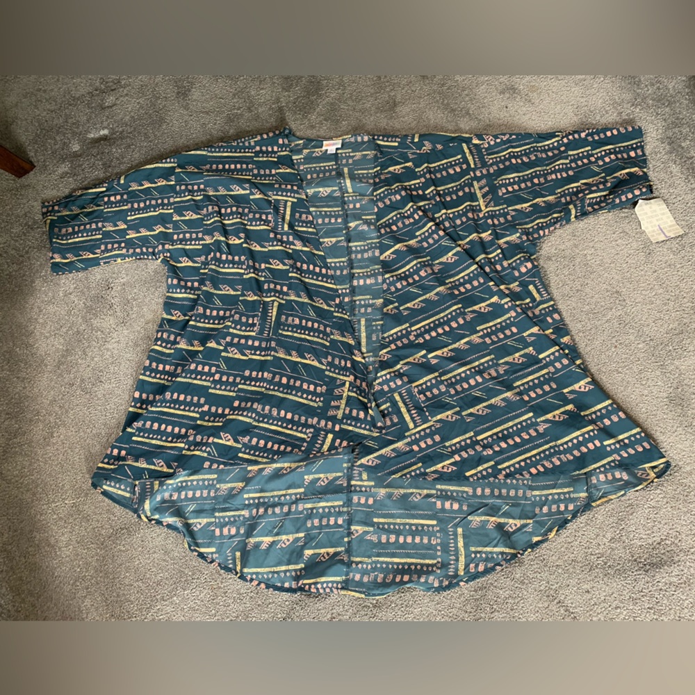 LuLaRoe Lindsey size Large